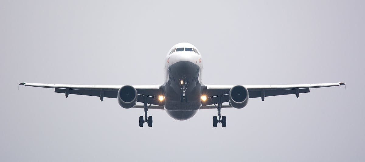 Carga aérea nacional e internacional